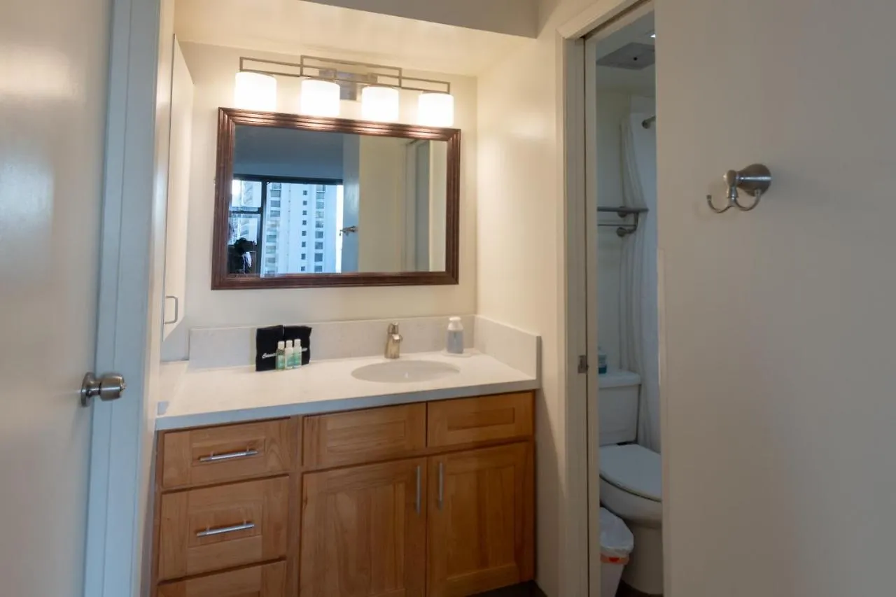 Updated Waikiki Condo With Mountain Views - 22Nd Floor, Free Parking & Wifi Condo 호놀룰루